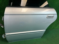 左リアドア SUBARU LEGACY OEM 60400AE410 BE9 BE5 BEE 2001 SILVER 01G