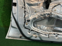 左フロントドア SUBARU LEGACY OEM 60009AE010 BHE BH9 BH5 BE5 BE9 BEE 2001 SILVER 01G