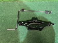 แม่แรง SUBARU LEGACY OEM 97030FA070 BHE BH9 BH5 BE5 BE9 BEE 2001