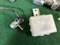 Juego de cerraduras SUBARU LEGACY OEM 57491AE622 BE5 BE9 BEE 2001 SILVER 01G