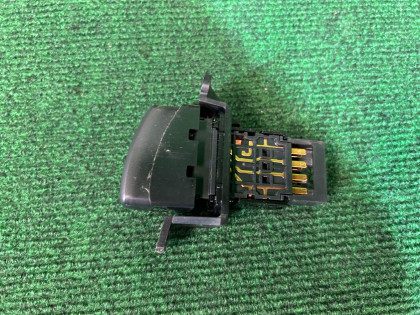 双闪警示开关 SUBARU LEGACY OEM 83037AE000 BE9 2001 EJ254