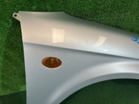 Крыло переднее правое SUBARU LEGACY OEM 57120AE001 BHE BH9 BH5 BE5 BE9 BEE 2001 SILVER 01G