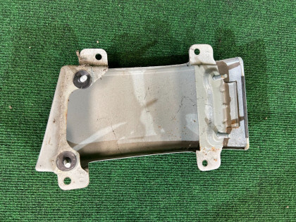 Friso sob o farolim traseiro esquerdo SUBARU LEGACY OEM 51473AE011 BE5 BE9 BEE 2001 SILVER 01G