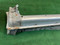 Estribo metálico izquierdo SUBARU LEGACY OEM 51415AE031 BEE BHE BE5 BE9 BH5 BH9 2001 SILVER 01G