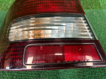Farolim traseiro esquerdo SUBARU LEGACY OEM 84201AE05A BE5 BE9 BEE 2001