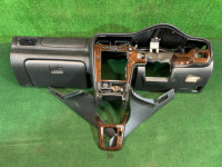 คอนโซลหน้า черная 66045AE000ML SUBARU LEGACY