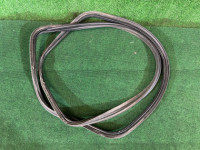 ยางขอบฝาท้าย SUBARU LEGACY OEM 57532AE000 BE9 2001 SILVER 01G