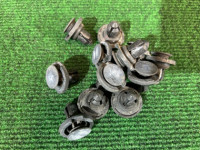 คลิปยึดชายบันได SUBARU LEGACY OEM 909140002 BE9 2001 SILVER 01G