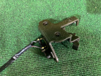 Cerradura del maletero SUBARU LEGACY OEM 57530AE000 BE9 2001 SILVER 01G