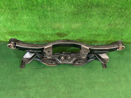 リアメンバー SUBARU LEGACY OEM 20152AE001 BEE BHE BE5 BE9 BH5 BH9 2002 EZ30 AT
