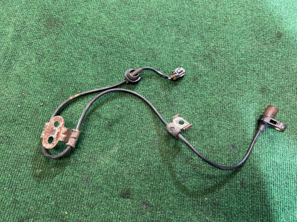 เซ็นเซอร์ ABS หน้าขวา 27540AE000 SUBARU LEGACY