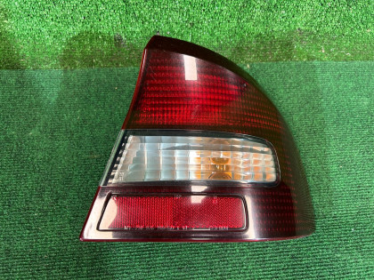 ไฟท้ายขวา 84201AE04B SUBARU LEGACY
