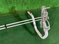 トランクトーションバー SUBARU LEGACY OEM 57520AE000, 57520AE010, 57529AE000, 57529AE010 BEE BE9 BE5 2002 WHITE PEARL 081