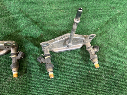 หัวฉีดน้ำมันเชื้อเพลิง SUBARU EXIGA OEM 16600AA290 YA5 2010 EJ204 AT