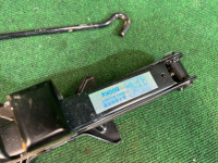 ジャッキ Высокий SUBARU LANCASTER OEM 97030AC061 BH9 2003