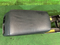 ช่องเก็บของและที่วางแขน SUBARU OUTBACK OEM 92114AJ100VH 92114AJ010VH 92174AJ000 BRF 2010 GOLD D6H