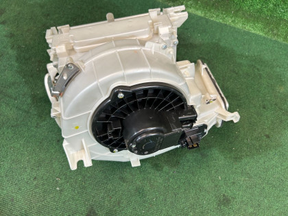 โบลเวอร์แอร์ 72223AJ000 72100AJ030 SUBARU OUTBACK