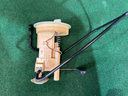 燃料レベルセンサー SUBARU OUTBACK OEM 42021AJ010 42072AA120 BRF 2010 EZ36 AT