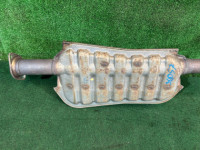 ท่อไอเสียท่อนกลาง SUBARU OUTBACK OEM 44200AJ040 BRF 2010 EZ36 AT