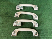 มือจับเพดาน SUBARU OUTBACK OEM 92041AJ010ME 92041AJ000ME BRF 2010 GOLD D6H