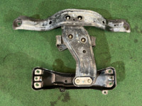 คานรองเกียร์ธรรมดา SUBARU LEGACY OEM 41021AC170 41021AC240 BG5 1998 EJ20D MT5