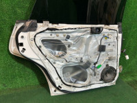左后门 SUBARU LEGACY OEM 61400AC310 61400AC330 BG5 1998 White 51E