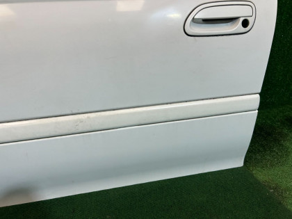 左フロントドア SUBARU LEGACY OEM 61100AC011 61100AC031 BG5 1998 White 51E