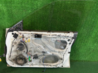 右前门 SUBARU LEGACY OEM 61100AC001 61100AC021 BG5 1998 White 51E
