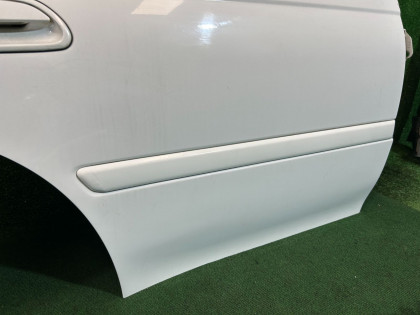 Дверь задняя правая SUBARU LEGACY OEM 61400AC300 61400AC320 BG5 1998 White 51E