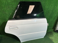 ประตูหลังขวา 61400AC300 61400AC320 SUBARU LEGACY
