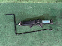 แม่แรง SUBARU LEGACY OEM 97030FA070 BG5 1998