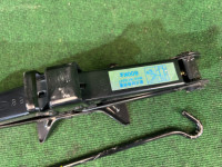 แม่แรง SUBARU LEGACY OEM 97030FA070 BG5 1998