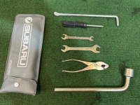 ชุดเครื่องมือ SUBARU LEGACY OEM 97010AA020 97010AA010 BG5 1998