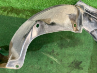 Guarda-pó dianteiro direito SUBARU LEGACY OEM 59110AC140 BG5 1998 White 51E