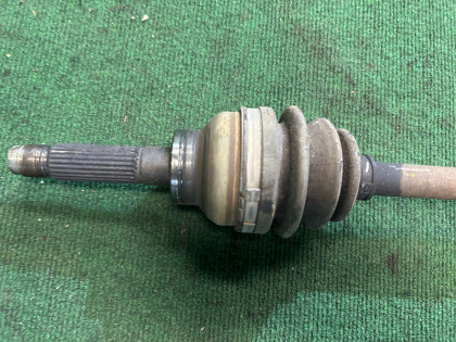 Semieixo traseiro SUBARU LEGACY OEM 28021AC121 28021AC111 BG5 1998 EJ20D MT5