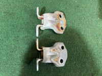 บานพับประตูหน้าขวา SUBARU LEGACY OEM 61220AC000 61220AC010 BG5 1998 White 51E