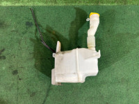玻璃水壶 SUBARU LEGACY OEM 86631AG000, 86611AG010, 86611AG000, 86611AG000 BLE BPE BP5 BL5 BL9 BP9 2003 EZ30