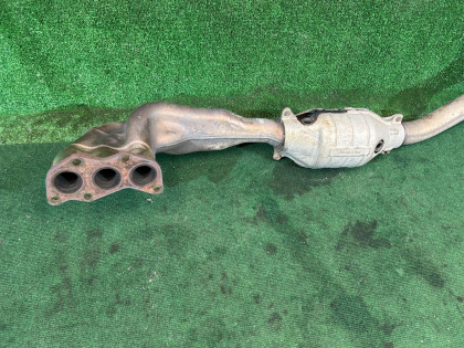 エキゾーストマニホールド SUBARU LEGACY OEM 44105AG330 44105AG340 BLE 2003 EZ30