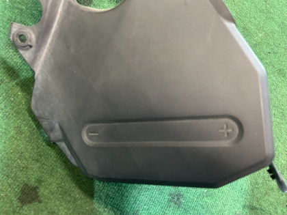 バッテリーカバー SUBARU LEGACY OEM 46112AG010 BLE BPE BP5 BL5 2003 EZ30