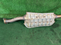 中間マフラー SUBARU LEGACY OEM 44200AG020 BLE BPE 2003 EZ30