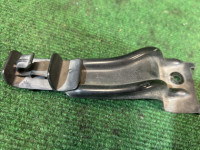 ボンネットステーホルダー SUBARU LEGACY OEM 57232AG050 57255AG000 BLE 2004 BLACK 32J