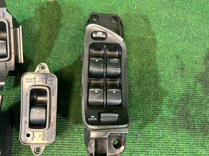 กล่องควบคุมกระจกไฟฟ้า SUBARU LEGACY OEM 83071AG080 83071AG040 BL9 BL5 BLE 2008 EJ253 AT