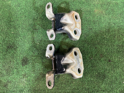 Bisagras de la puerta delantera izquierda 60070AG0009P 60070AG0109P SUBARU LEGACY