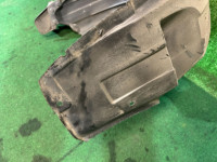 Pasarruedas trasero izquierdo SUBARU LEGACY OEM 59122AG010 BL9 BL5 BLE 2008 BLUE C8P