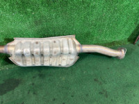 ท่อไอเสียท่อนกลาง SUBARU LEGACY OEM 44200AG170 BL9 BL5 BLE 2008 EJ253 AT