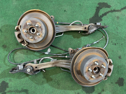 リアハブ 28473AG001 26700AG001 26692AG061 26692AG071 SUBARU LEGACY