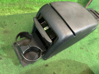 Porta-luvas e apoio de braço SUBARU LEGACY OEM 92111AG000JC BL5 BP5 BLE BL9 BP9 BPE 2004 BLUE 35J