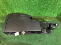 Porta-luvas e apoio de braço SUBARU LEGACY OEM 92111AG000JC BL5 BP5 BLE BL9 BP9 BPE 2004 BLUE 35J