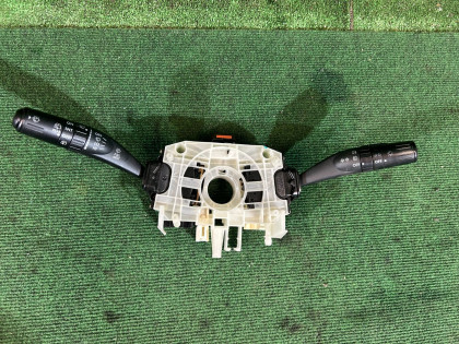 สวิตช์ก้านคอพวงมาลัย гитара SUBARU LEGACY OEM 83111AG050 BL5 BP5 BLE BL9 BP9 BPE 2004 EJ20Y MT5