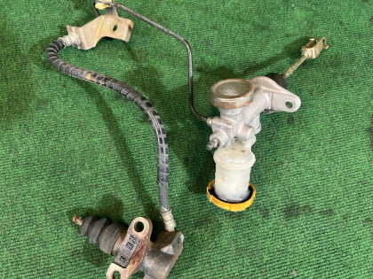แม่ปั๊มคลัตช์บน свап SUBARU LEGACY OEM 30620AA140 30622AA030 BL5 BP5 BLE BL9 BP9 BPE 1998 EJ20Y MT5